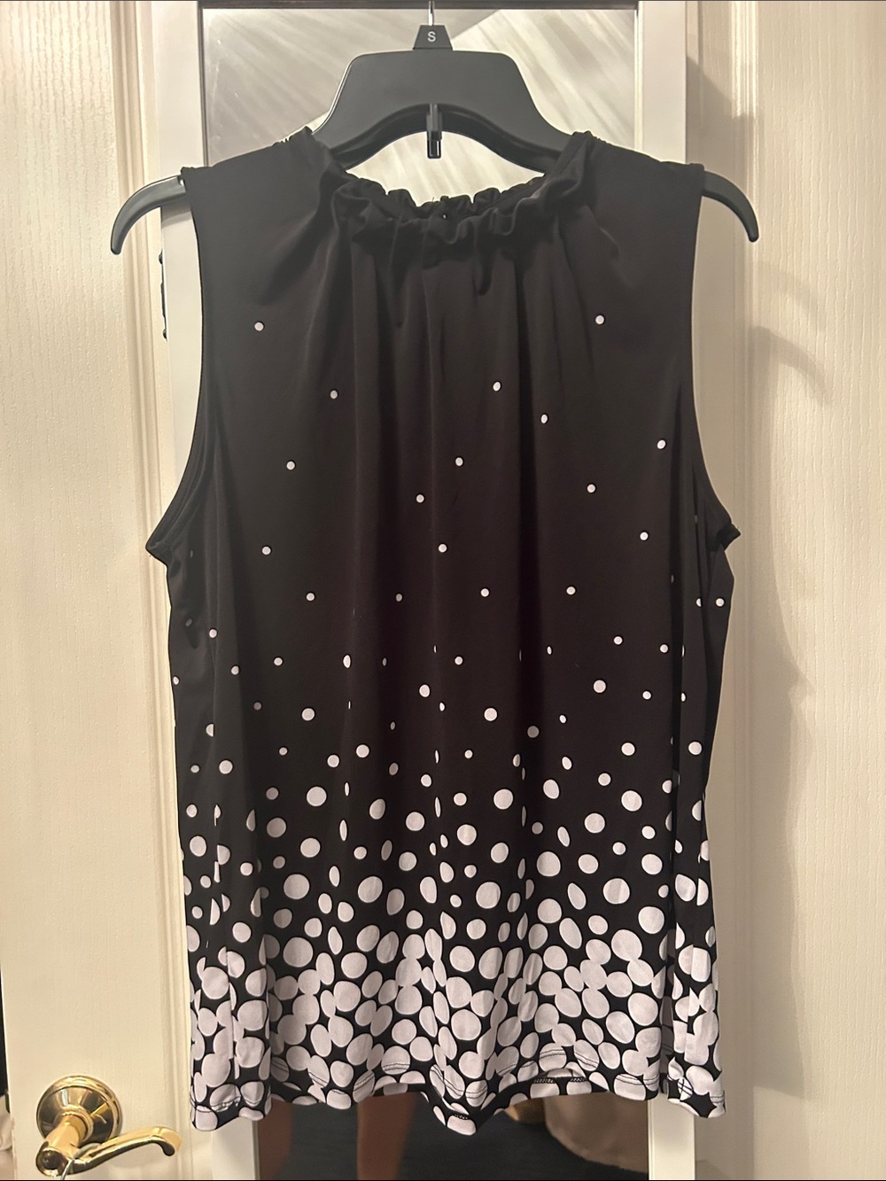croft & barrow Black Sleeveless Dot-Print Shell Top